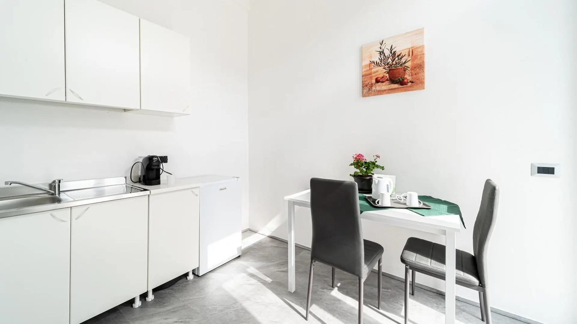 Volcano'S Suite - Etna - Private Room With Jacuzzi In Catania Center Apartment